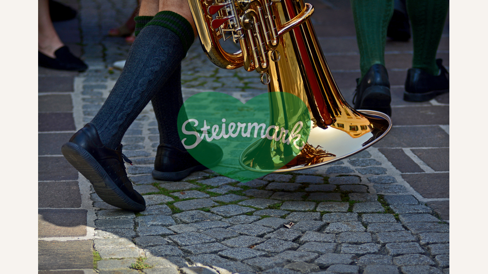 Musikinstrument beim Winzerfest in Hartberg | © Oststeiermark Tourismus | Christian Strassegger