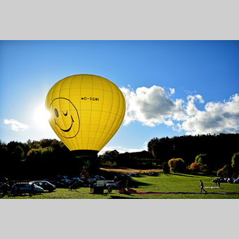 Heißluftballon beim Ballonstartplatz Puch bei Weiz | © Oststeiermark Tourismus | Christian Strassegger