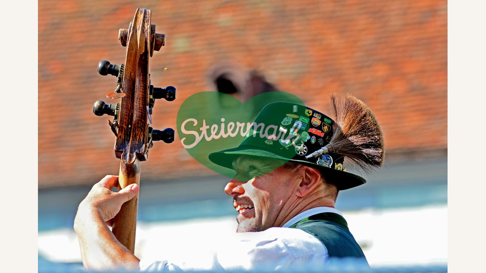 Musikant beim Winzerfest in Hartberg | © Oststeiermark Tourismus | Christian Strassegger