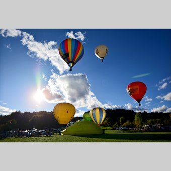 Heißluftballon beim Ballonstartplatz Puch bei Weiz | © Oststeiermark Tourismus | Christian Strassegger