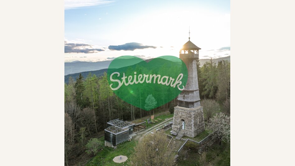 Luftaufnahme von der Ringwarte Hartberg in der Oststeiermark | ©  Oststeiermark Tourismus | RKP Marketing GmbH
