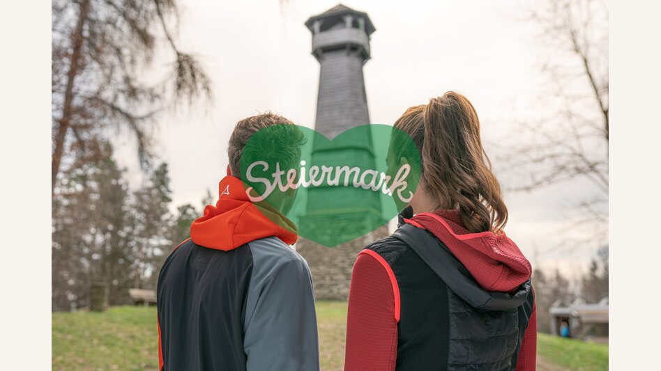 Junges Paar bei der Ringwarte Hartberg | © Oststeiermark Tourismus | RKP Marketing GmbH