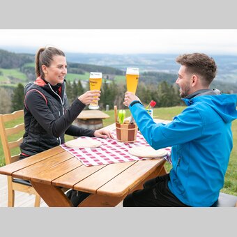 Biergenuss beim Mesnerhaus in der Oststeiermark | ©  Oststeiermark Tourismus | RKP Marketing