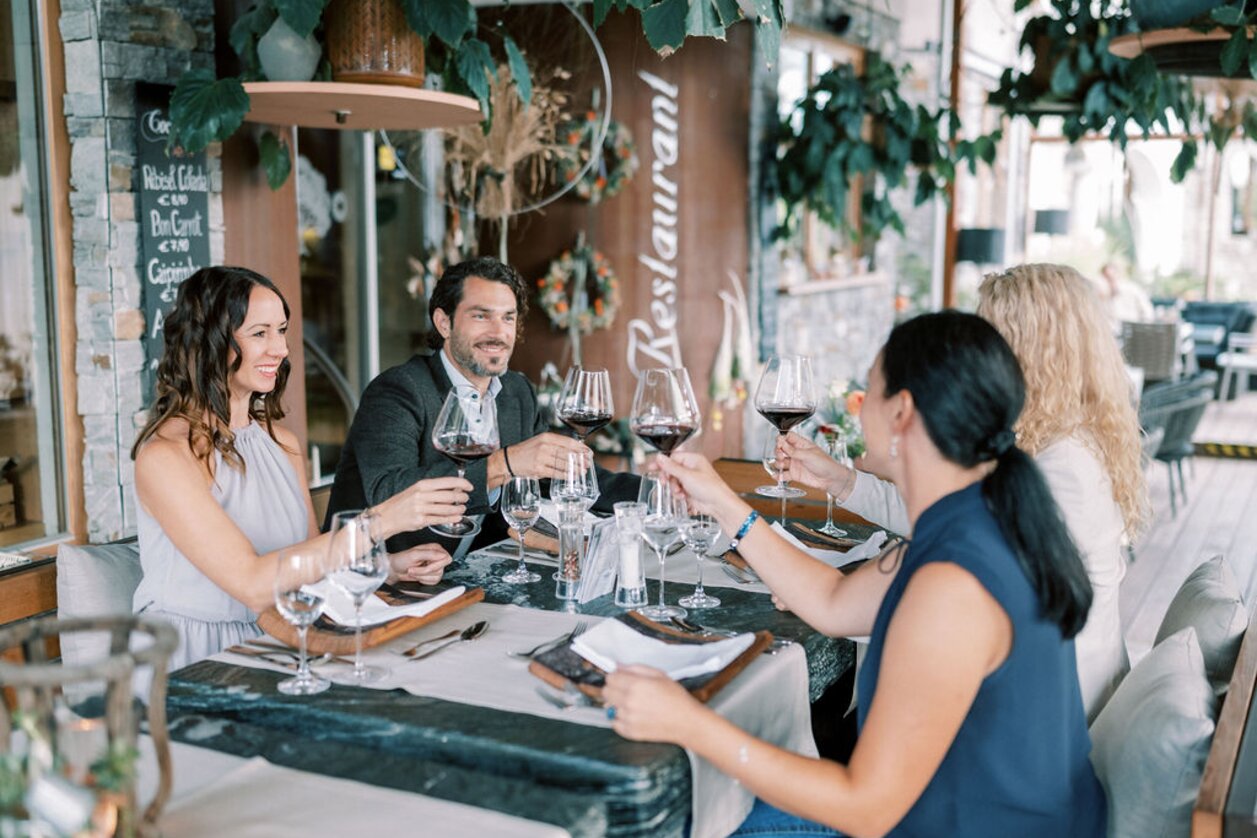 Weingenuss in St. Ruprecht in der Oststeiermark | © TV Oststeiermark | die mosbachers