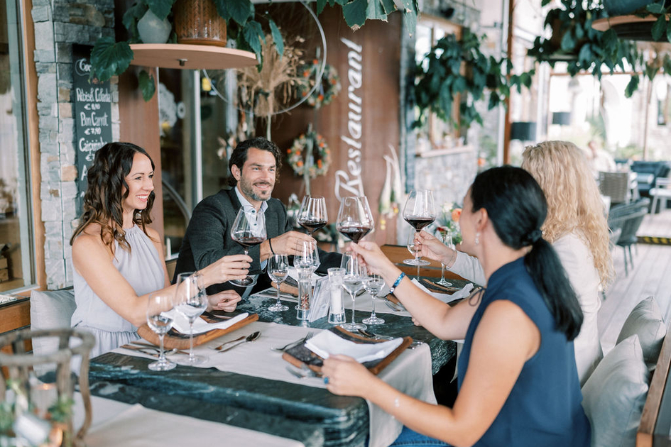 Wine enjoyment in St. Ruprecht in Eastern Styria | © Oststeiermark | die mosbachers