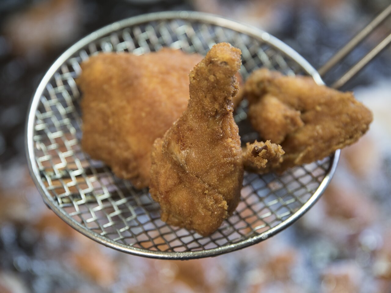 Styrian fried chicken at the Meißl Inn in Eastern Styria | © Wirtshaus Meißl | Bernhard Bergmann