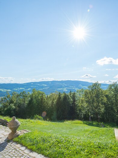 View from the Pöllauberg to the Pöllau Valley | © TV Oststeiermark | Helmut Schweighofer
