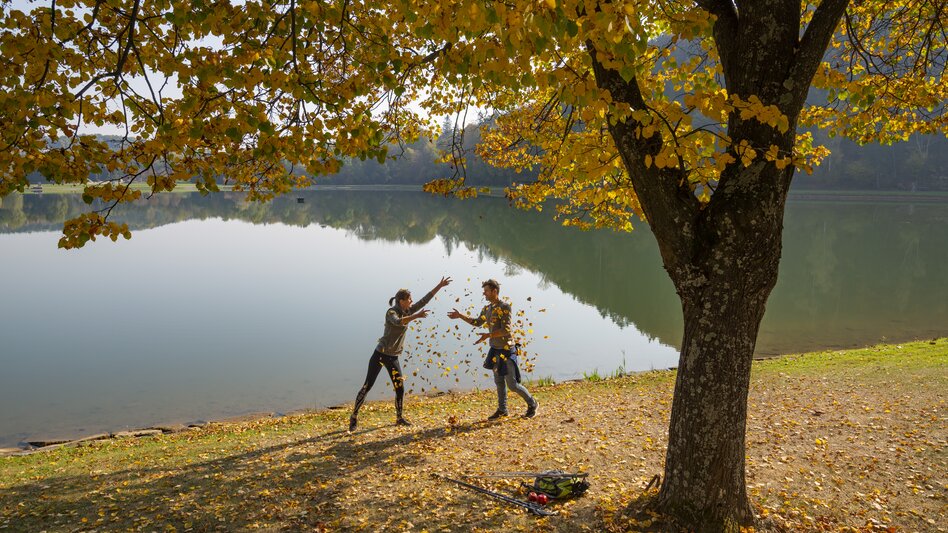 Foliage games at lake Stubenberg | ©  Oststeiermark Tourismus | Bernhard Bergmann