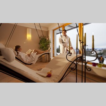 Winterwellness hoch über dem Nebelmeer in der Oststeiermark | ©  Oststeiermark Tourismus | Bernhard Bergmann