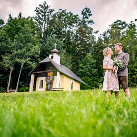 Getting married at the chapel in Hohenau im Wechselland | © Standesamt Friedberg