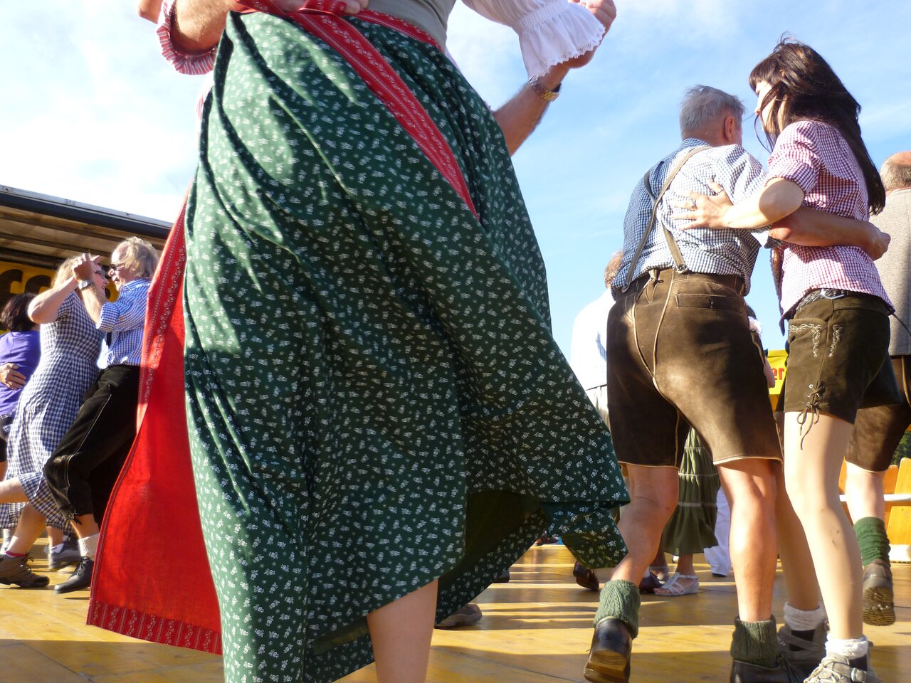 Folk dancing at the Kirtag in Eastern Styria | © TV Oststeiermark | Christine Pollhammer
