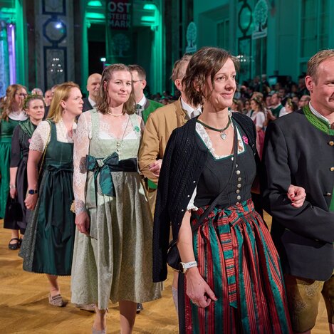 Einzug Oststeiermark beim Steirerball in Wien | Schedl