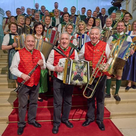 Gruppenfoto mit den Stoakoglern | Schedl