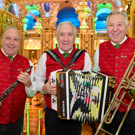 Die Stoakogler beim Steirerball  | Schedl