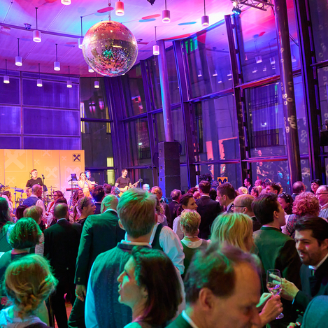 Disco beim Steirerball in Wien | Schedl