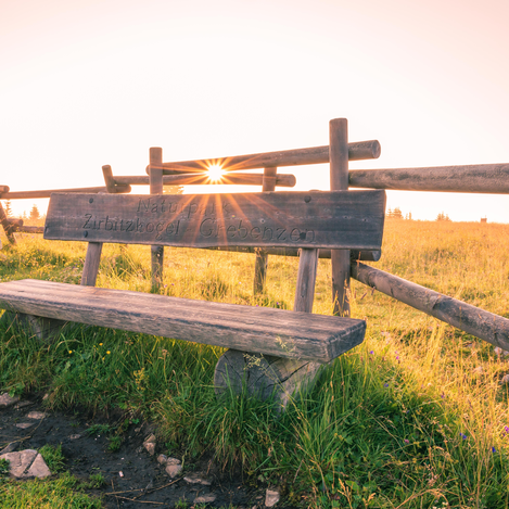 Sitzbank Grebenzen Sonnenuntergang | © TV Murau | René Hochegger