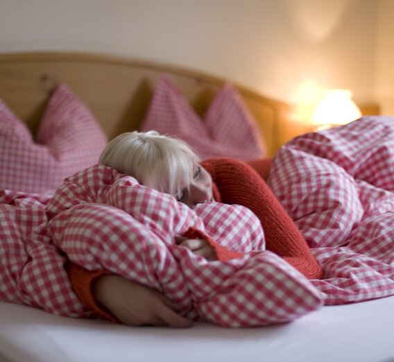 Naturpark-Bank | © Tom Lamm | Steiermark Tourismus | © Alpengasthof Moser - ArisMedia