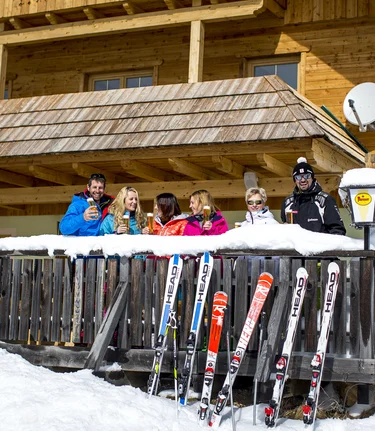 Rast Grebenzenhaus Skifahren | © Skigebiet Grebenzen | ikarus.cc