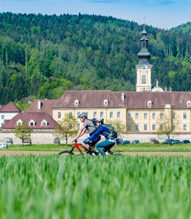 Genussradeln beim Stift Rein | © TV Region Graz | Mias Photoart