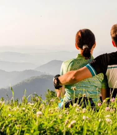 Bike break at the Mühlbacher hut | © TV Region Graz | Mias Photoart