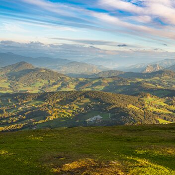Blick vom Schöckl auf das Grazer Bergland | © Region Graz | Mias Photoart