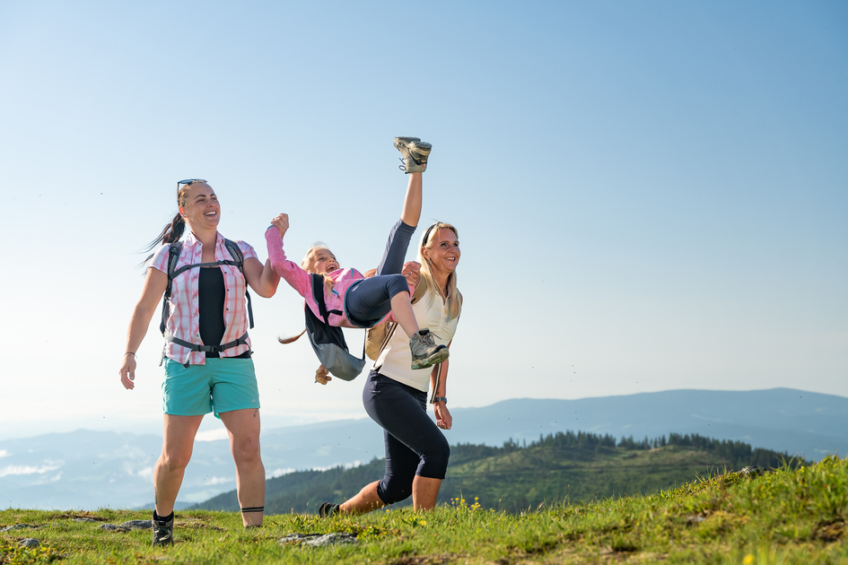 Hiking at Altes Almhaus | © TV Erlebnisregion Graz | Mias Photoart