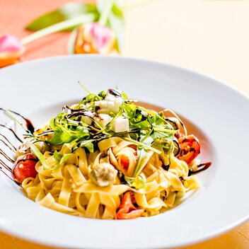 © 9 | MICHAELA PFLEGER