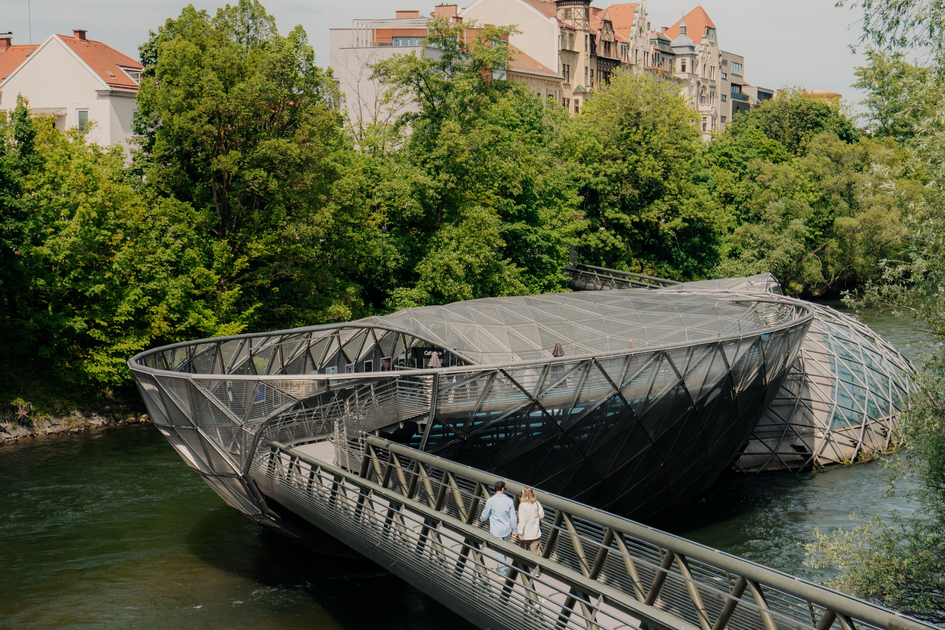 Relax on the Mur Island | © Graz Region | studio draussen