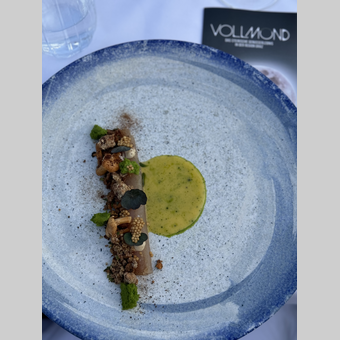 WALD.WIESE.WASSER - Forelle gebeizt | Pilze & Schwammerl | Kräuterschwamm | Nusscrumble | Rapsöl | © Region Graz | Martina Löcker