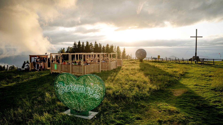 Setting sun on the summit plateau | © Graz Region | www.wolfganghummer.com