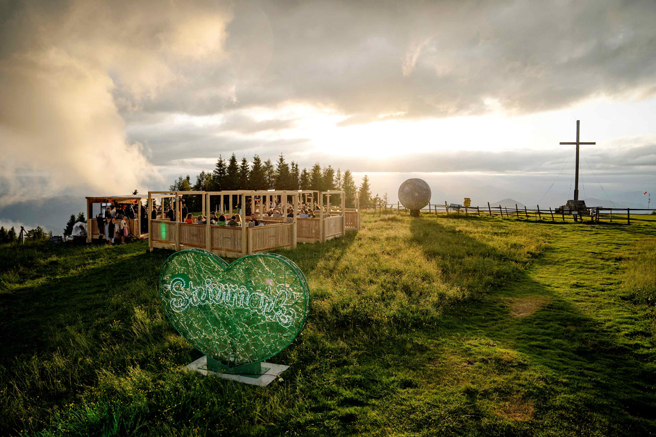 Setting sun on the summit plateau | © Graz Region | www.wolfganghummer.com
