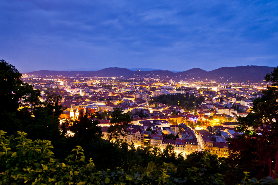 Above the rooftops of Graz | © Graz Tourismus | Werner Krug