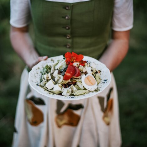 Buschenschankjause beim Weingut Kögl in Ratsch an der Weinstraße | © TVB Südsteiermark | Lukas Elsneg 