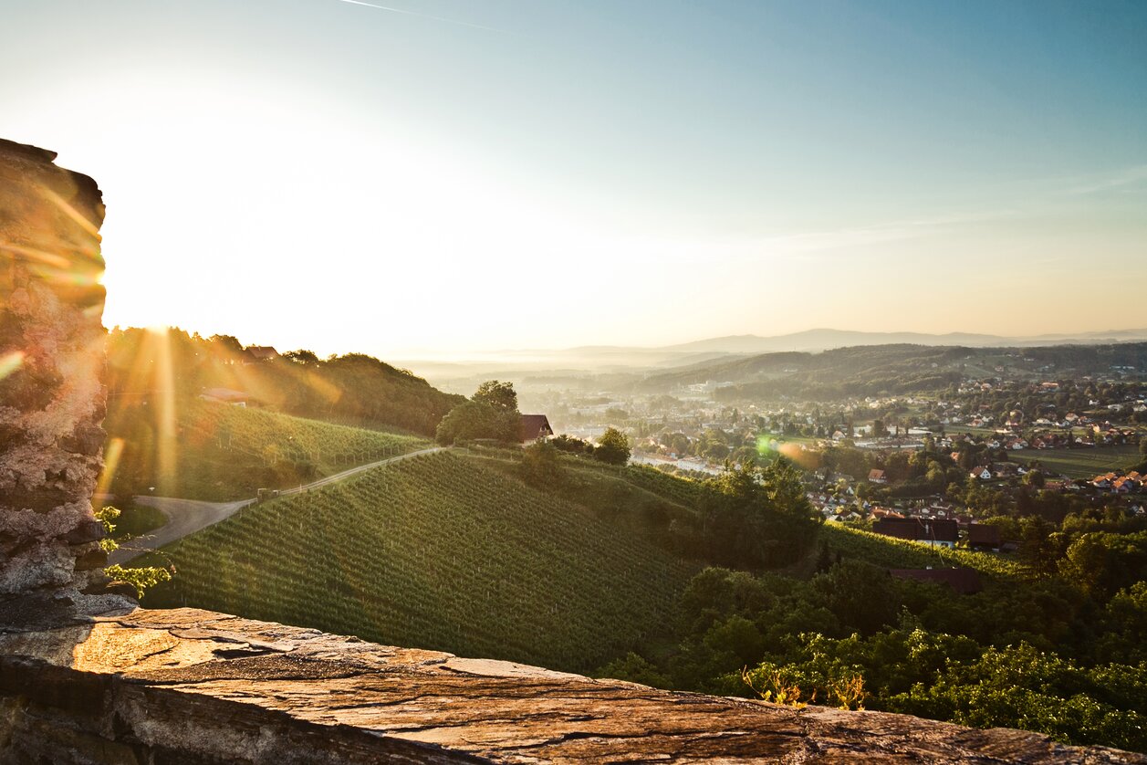 Abendstimmung auf der Burg Deutschlandsberg | © TVB Südsteiermark | Lupi Spuma