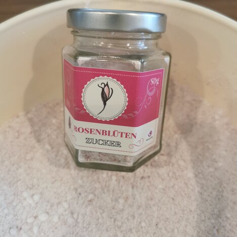 Rosenblütenzucker | © Genussladen Rosenträume | Ulrike Stelzl