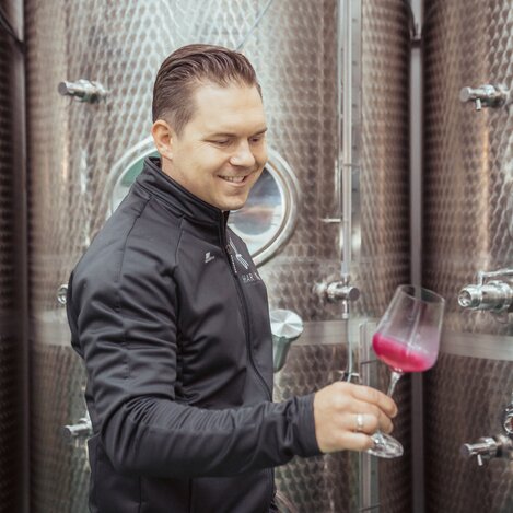 Verkostung im Weinkeller | © Südsteiermark | Maximilian Gotthard