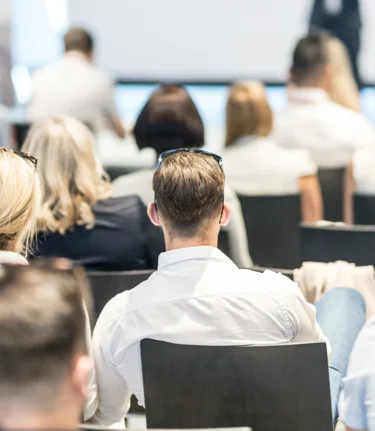 Konferenz  | © Adobe Stock | John