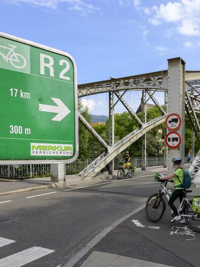 am Murradweg/R2: in Leoben | © Steiermark Tourismus / pixelmaker.at | Robert Sommerauer