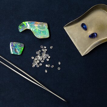 Die Suche nach dem richtigen Stein | © Erzberg Leoben