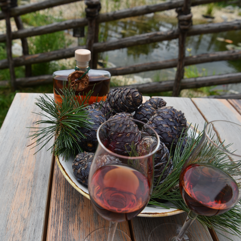 Zirbenschnaps | © Tourismusverband Murtal | Manuela Machner