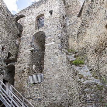 Unzmarkt castle ruins | © TV Murtal | TV Murtal
