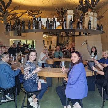 Zum Abschluss ein Gläschen steirischer Wein vom Weingut Krispel | N. Kazianschütz | © Gruppenreisen Steiermark