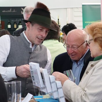 Im Gespräch mit den Reiseveranstaltern | L. Stranz | © Gruppenreisen Steiermark