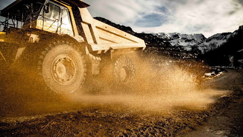 Der Muldenkipper in Action | © VA Erzberg