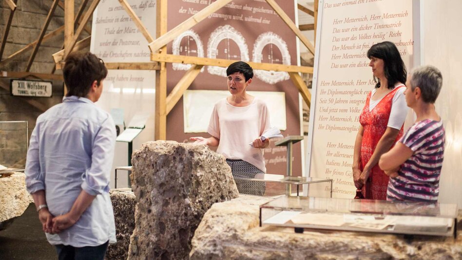 Führung durch das Südbahnmuseum | © Busreisen Steiermark