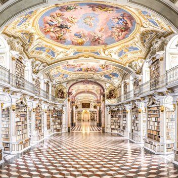 Blick in die weltgrößte Klosterbibliothek | © www.stefanleitner.com | Stefan Leitner