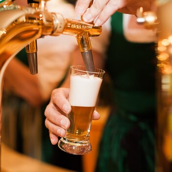 O'zapft is! | Alexander Rauch | © Busreisen Steiermark