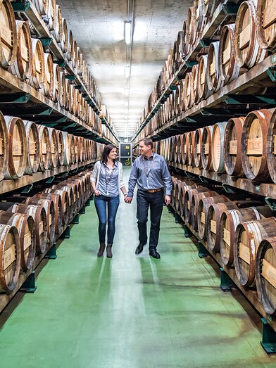 Den größten Essigfasskeller Österreichs durchwandern | Rudi Ferder | © Gölles Manufaktur