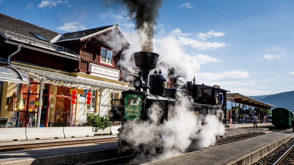 Murtalbahn im Bahnhof Murau-Stolzalpe | © Steiermark Tourismus