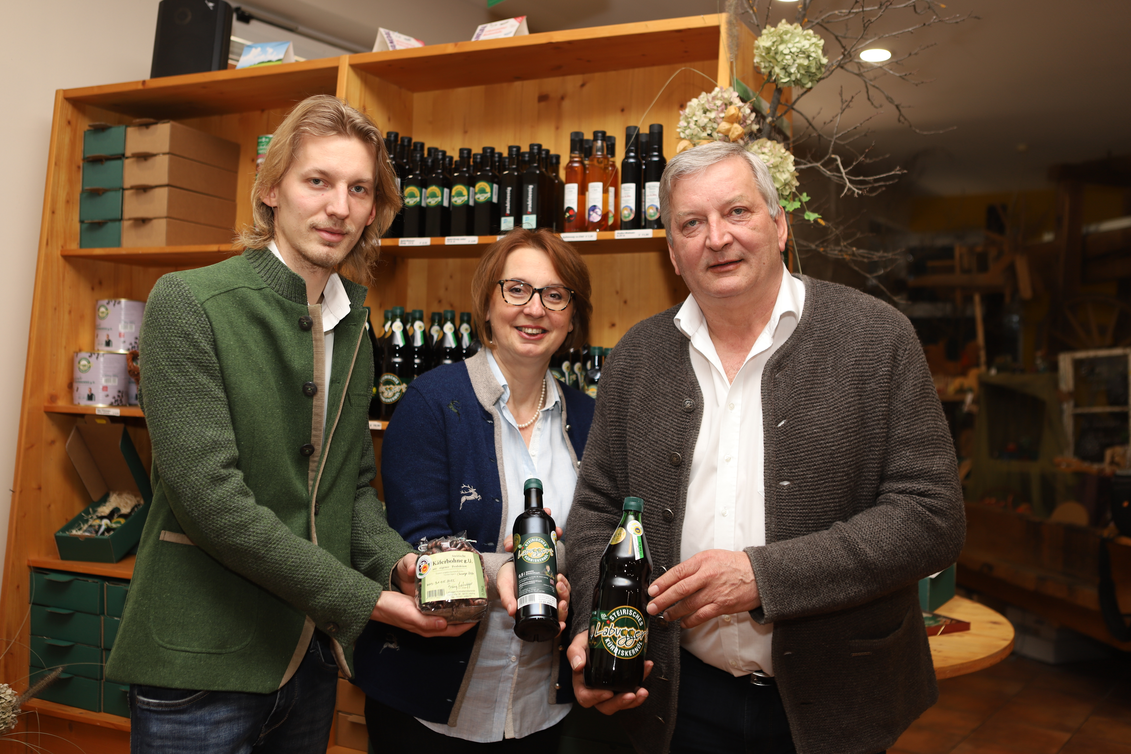 Familie Labugger heißt Gruppen willkommen | © Ölmühle Labugger | Franz Labugger | © Ölmühle Labugger